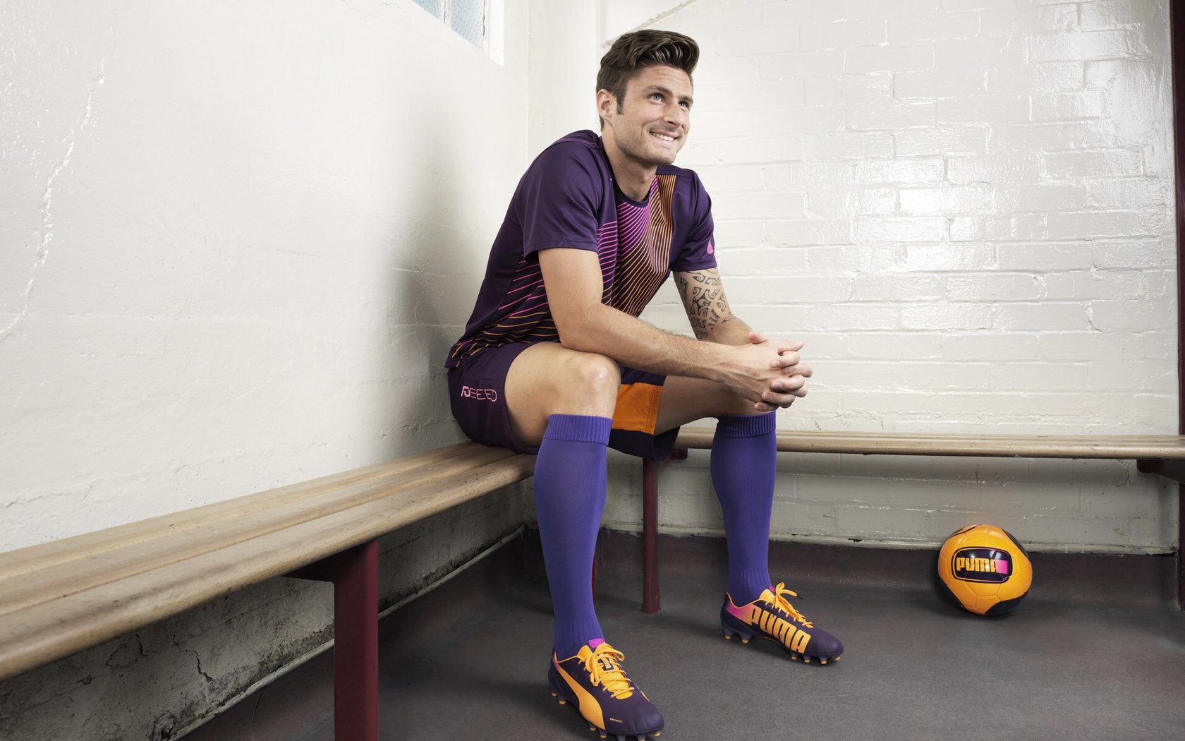 欧洲足球擂台上的硝烟弥漫，谁能立于不败之地？，欧洲足球盛宴